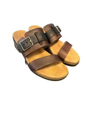 Naot womenโs Slip on Sandal